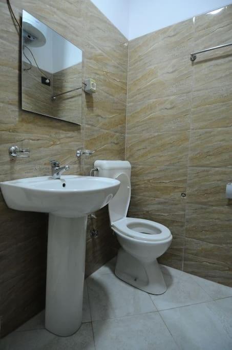 Ferienwohnung Grandpa House App.1 Tirana Exterior foto
