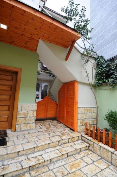 Ferienwohnung Grandpa House App.1 Tirana Exterior foto